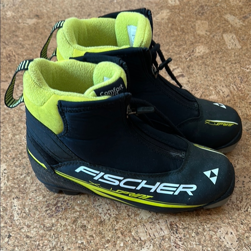 Kids Fischer Cross-Country Ski Boots  EU 35